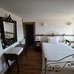 Casa Dos Bernardos