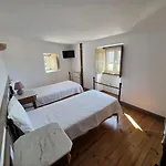 Casa Dos Bernardos 公寓 *