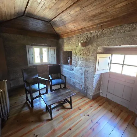 Casa Dos Bernardos דירה *