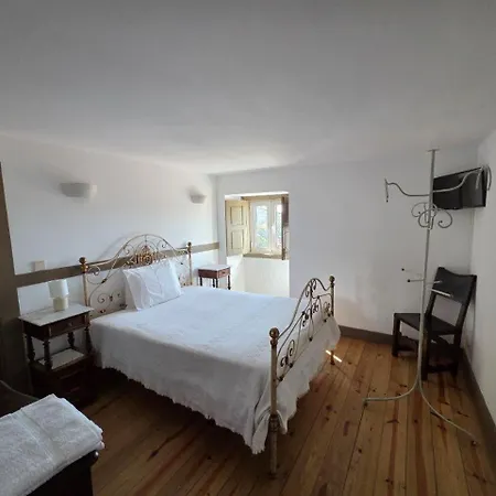 Casa Dos Bernardos דירה