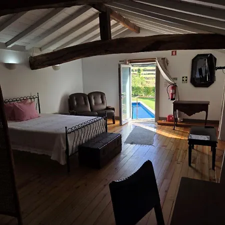 Casa Dos Bernardos דירה