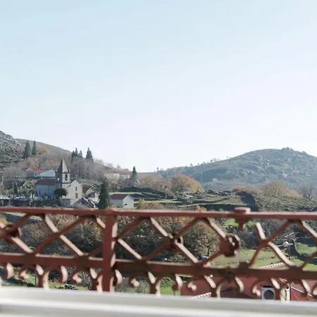 Casa Dos Bernardos * טראס דה בורו